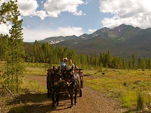 Chuck Wagon Dinner & Show in Estes Park